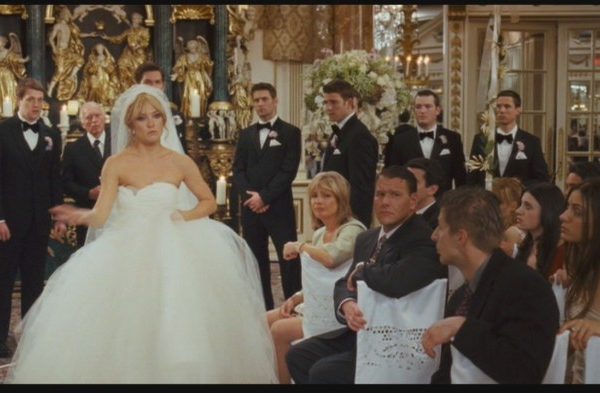 Wedding dress in bride wars