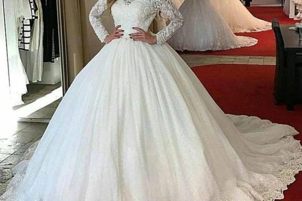 Wedding dress ball gown sleeves