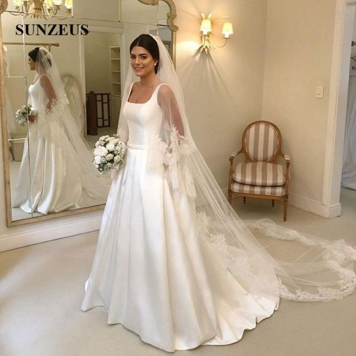 Wedding dress square neckline