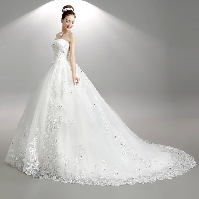 Wedding dress under 200