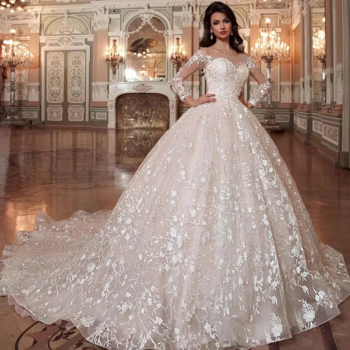 Wedding ball gown dress